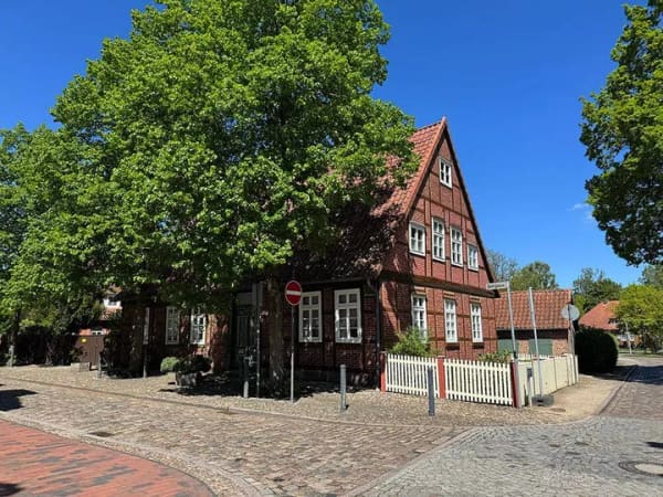 Immobilie in Soltau - Haus mit viel Charme und Geschichte direkt am Stadtpark - Bild 2
