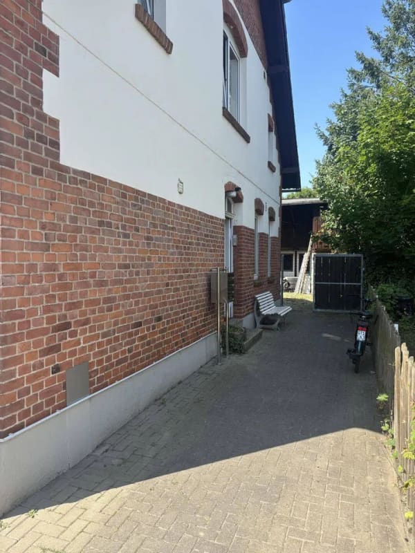 Immobilie in Lüchow - Mehrfamilienhaus mit vier kleinen Wohneinheiten und Nebengebäude - Bild 2