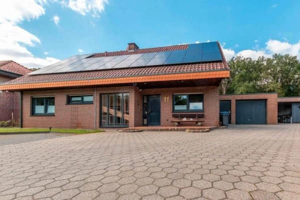 Immobilie in Wietmarschen - Gepflegtes Ein-/Zweifamilienhaus mit Erbbaurecht in Wietmarschen - Bild 2