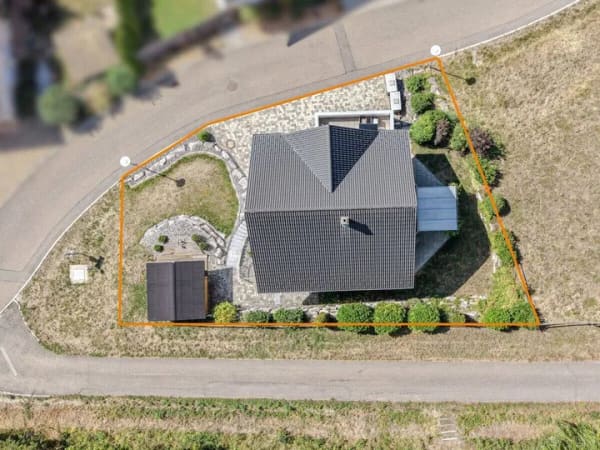 Immobilie in Durchhausen - Freistehendes Einfamilienhaus in Durchhausen - gepflegt, sofort beziehbar! - Bild 1