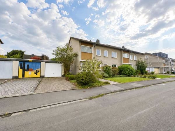 Immobilie in Kamen - Familienfreundliche Doppelhaushälfte mit Südgarten und vielseitigem Raumangebot - Bild 1