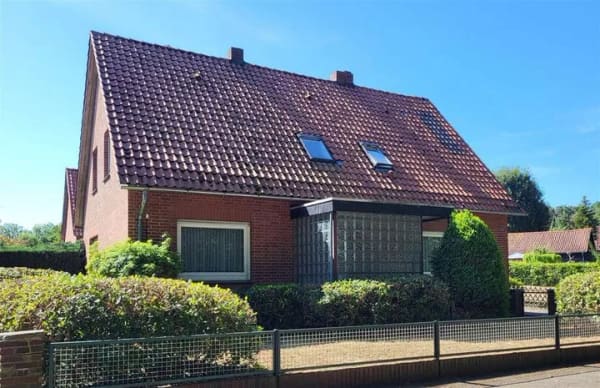 Immobilie in Balge - Zweifamilienhaus in ruhiger dörflicher Lage wartet auf Sie ... - Bild 0