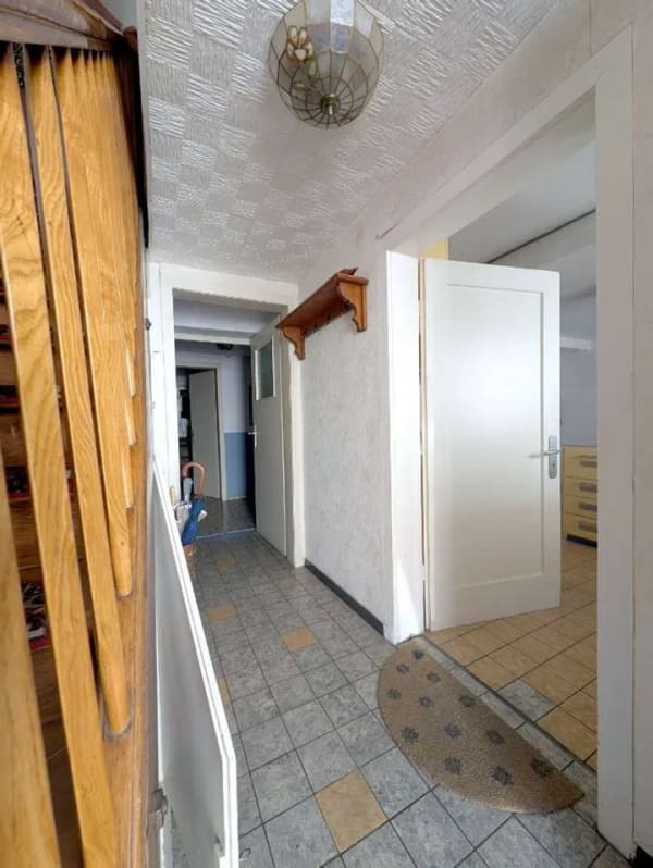 Immobilie in Bönnigheim - °°VIEL SUBSTANZ + UNBEGRENZTER SPIELRAUM für visionäre Planer: sanieren, ausbauen und neu denken°° - Bild 1