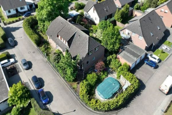 Immobilie in Gifhorn - Attraktives Zweifamilienhaus - Ideal als Mehrgenerationenhaus! - Bild 2