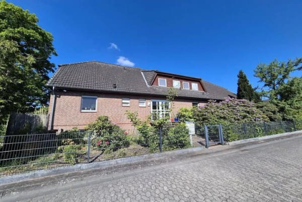 Immobilie in Gifhorn - Attraktives Zweifamilienhaus - Ideal als Mehrgenerationenhaus! - Bild 3