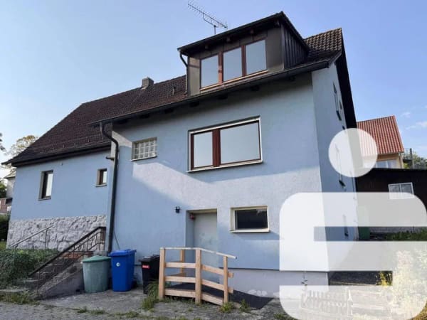 Immobilie in Parsberg - Tradition trifft Zukunft - Altbau-Haus mit großzügigem Grundriss und Garten - Bild 0
