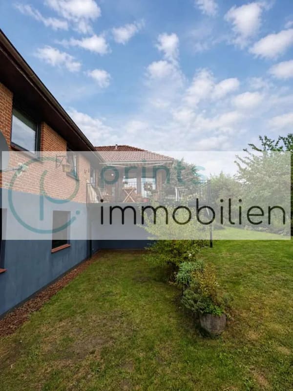Immobilie in Oldenburg in Holstein - OSTSEENAH MIT FREIEM BLICK – 194 M² WOHNFLÄCHE, 800 M², GRUNDSTÜCK, 126 M²  PRIVATWEG & 3 TERRASSEN - Bild 2