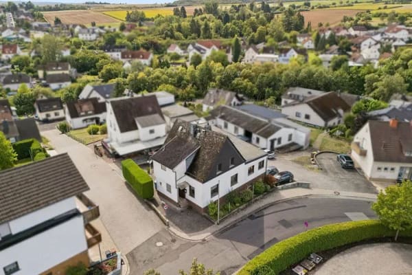 Immobilie in Elz - Gepflegtes Wohnhaus mit viel Platz für individuelle Wohnideen - Bild 3