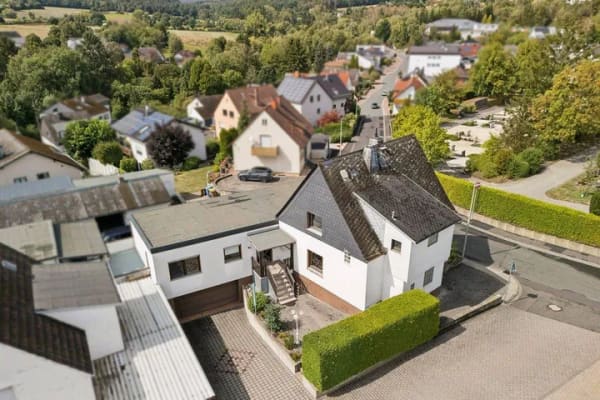 Immobilie in Elz - Gepflegtes Wohnhaus mit viel Platz für individuelle Wohnideen - Bild 4