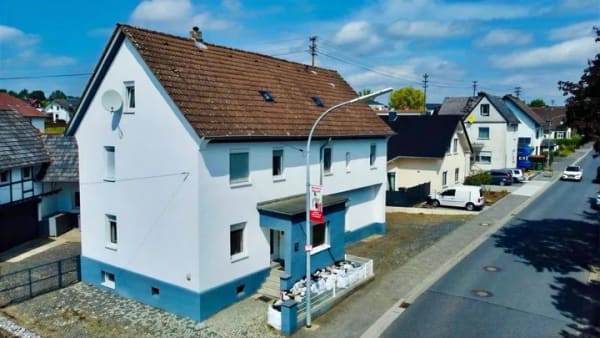 Immobilie in Staudt - VIELSEITIGES INVESTMENT - zwei Wohneinheiten, Gewerbe & Ausbaupotenzial; auch ideal zur Eigennutzung - Bild 4