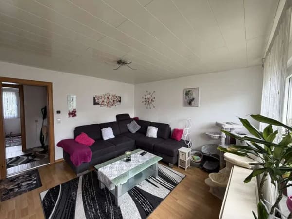 Immobilie in Metzingen - Wohnen am Fuße des Rossfelds - 3 Zimmer Wohnung mit Balkon und Gartenanteil! - Bild 3