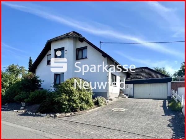 Immobilie in Dürrholz - Geräumiges Zweifamilienhaus mit Doppelgarage und großem Garten - Bild 0