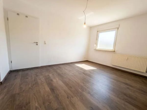 Immobilie in Derschen - Renoviertes Mehrfamilienhaus mit attraktiver Rendite & Entwicklungspotenzial - Bild 3