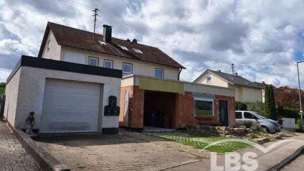 Immobilie in Röfingen - Bock auf Cash? Voll vermietetes Mehrfamilienhaus + freie Gewerbeeinheit - Bild 3