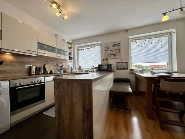 Immobilie in Grafing bei München - Großzügige 3-Zimmer-Wohnung mit Westbalkon im Herzen von Grafing - Bild 1