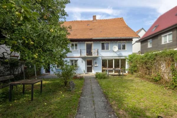 Immobilie in Legau - Großzügiges Mehrgenerationenhaus in Legau – Wohnen, Vermieten & flexibel gestalten - Bild 1