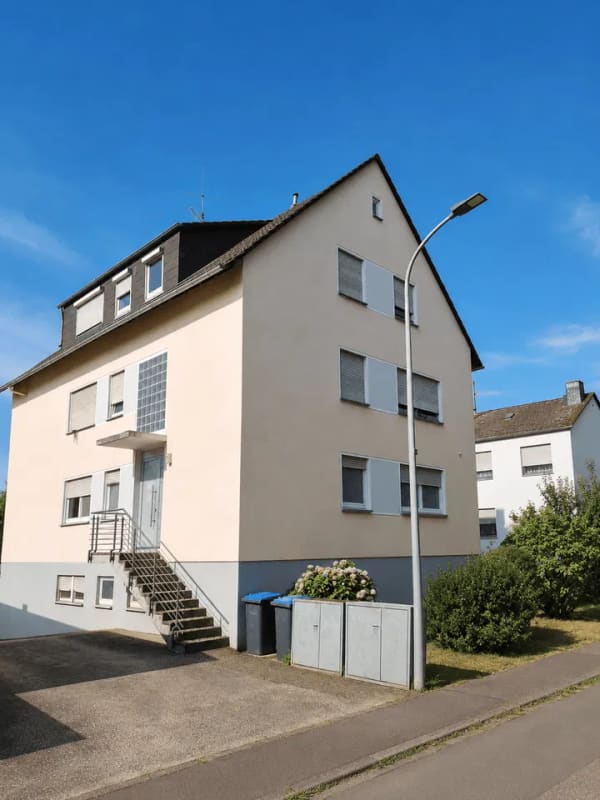 Immobilie in Trier - Mehrfamilienhaus mit 352 m² Wohnfläche und Entwicklungspotenzial in Trier-Pfalzel - Bild 0