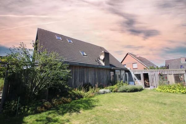 Immobilie in Großenwiehe - Großzügiges Einfamilienhaus mit laufenden Modernisierungen und viel Platz für die Familie - Bild 2