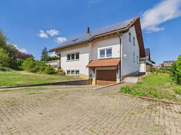 Immobilie in Frittlingen - Einfamilienhaus mit viel Lebensqualität für Ihre Familie - Bild 1