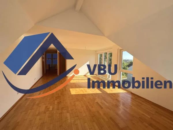 Immobilie in Nordheim - VBU Immobilien - Sonniges Wohnen mit Wohlfühlcharakter – Helle Dachgeschosswohnung mit Süd-Balkon - Bild 0