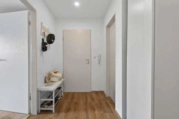 Immobilie in Hügelsheim - Schöne Aussichten: 4- Zimmer Wohnung mit großem Balkon, Stellplatz und EBK - Bild 1