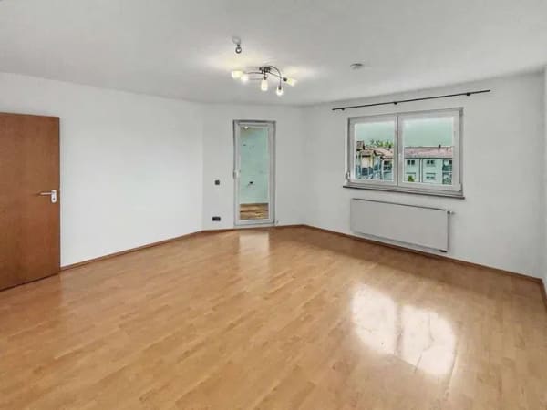 Immobilie in Mering - Pendler aufgepasst - bezugsfreie, lichtdurchflutete 3-Zimmer-Etagenwohnung in Mering - Bild 2