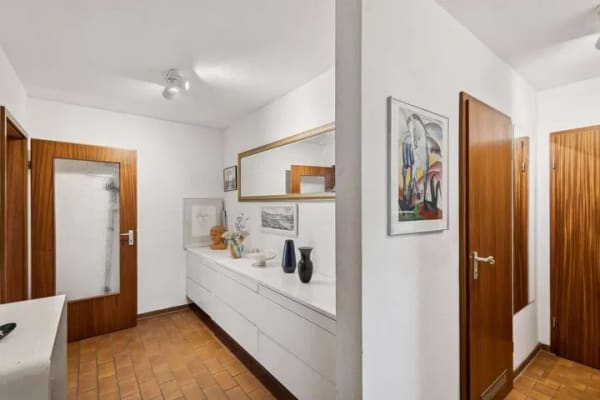 Immobilie in Gröbenzell - Kapitalanlage mit 3,4 % Rendite in Gröbenzell bei München – 2-Zi.-Wohnung mit 15 Jahre Rückanmietung - Bild 2