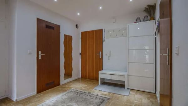 Immobilie in Radolfzell am Bodensee - Attraktive 4-Zimmer-Wohnung mit ausreichend Platz für die ganze Familie - Bild 2