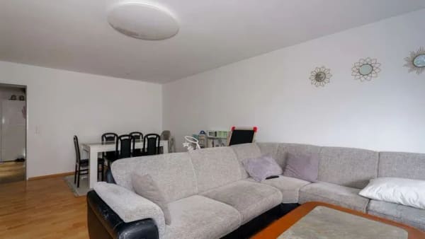 Immobilie in Radolfzell am Bodensee - Attraktive 4-Zimmer-Wohnung mit ausreichend Platz für die ganze Familie - Bild 4