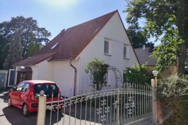 Immobilie in Schwedt/Oder - Freistehendes Einfamilienhaus mit ca. 153 m² Wohnfläche und großzügiger Grundstücksfläche - Bild 0