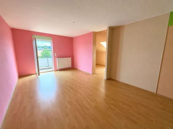 Immobilie in Heuerßen - Nicht als Wohnung genehmigt: Ausgebautes DG mit Balkon & Kellerraum - Bild 1