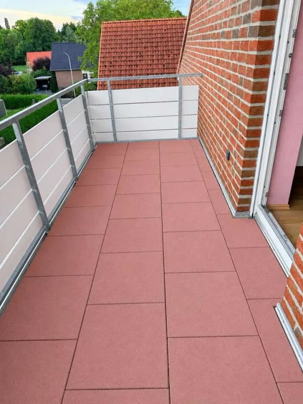 Immobilie in Heuerßen - Nicht als Wohnung genehmigt: Ausgebautes DG mit Balkon & Kellerraum - Bild 2