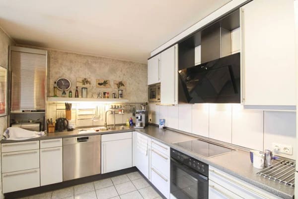 Immobilie in Brüggen - Bungalow mit 139 qm und einem Büro/Einliegerwohnung von 49 qm mit seperatem Eingang - Bild 2