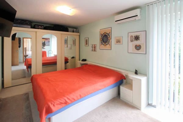 Immobilie in Brüggen - Bungalow mit 139 qm und einem Büro/Einliegerwohnung von 49 qm mit seperatem Eingang - Bild 4