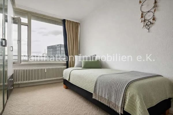 Immobilie in Eschborn - Tür auf - ankommen. Und die Stadt ein Stück unter sich lassen. - Bild 2