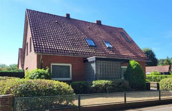 Immobilie in Balge - Zweifamilienhaus mit weiterem Bauland ... - Bild 1
