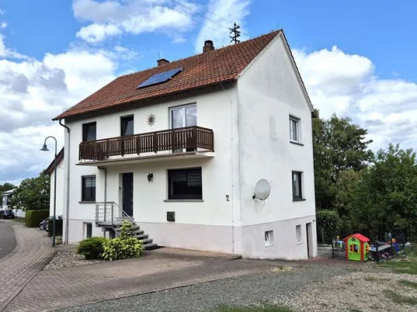 Immobilie in Reifenberg - Teilrenoviertes Wohnhaus mit 2 Vollgeschoßen und Keller   - Bild 0