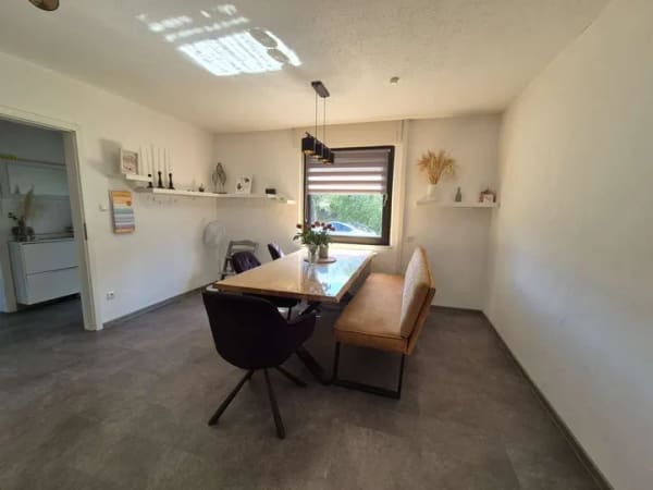 Immobilie in Reifenberg - Teilrenoviertes Wohnhaus mit 2 Vollgeschoßen und Keller   - Bild 3
