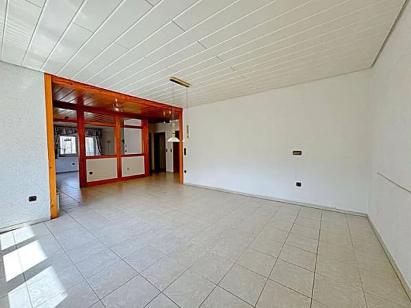 Immobilie in Meßkirch - Großzügige 5,5-Zimmer Erdgeschosswohnung mit Garage & Balkon - Bild 2