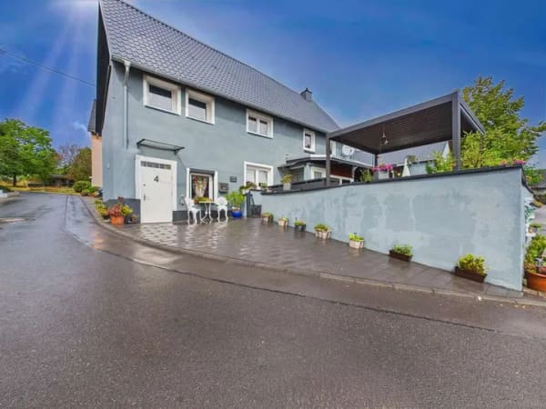 Immobilie in Karbach - Historischer Charme, moderner Wohnkomfort – einziehen ankommen - Bild 1