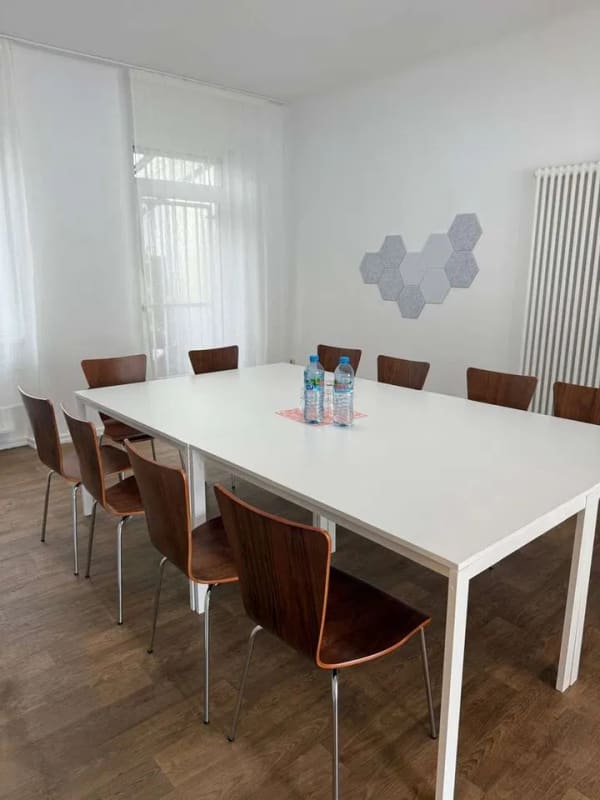 Immobilie in Mettlach - Wohn/Geschäftshaus mit 2 vermieteten Whg und Gewerbeeinheit zu verkaufen! - Bild 1