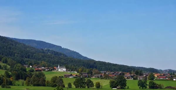 Immobilie in Anger - Wohnen, Arbeiten & Investieren – vielseitige Immobilie in Aufham - Bild 0