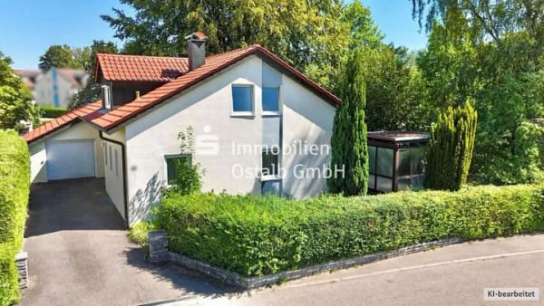 Immobilie in Mutlangen - Zweifamilienhaus mit großem Garten und sehr viel Potenzial. - Bild 0