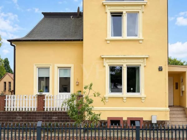 Immobilie in Weinböhla - Ein Zuhause mit Charakter – stilvolles Einfamilienhaus mit schönem Grundstück in Weinböhla - Bild 2
