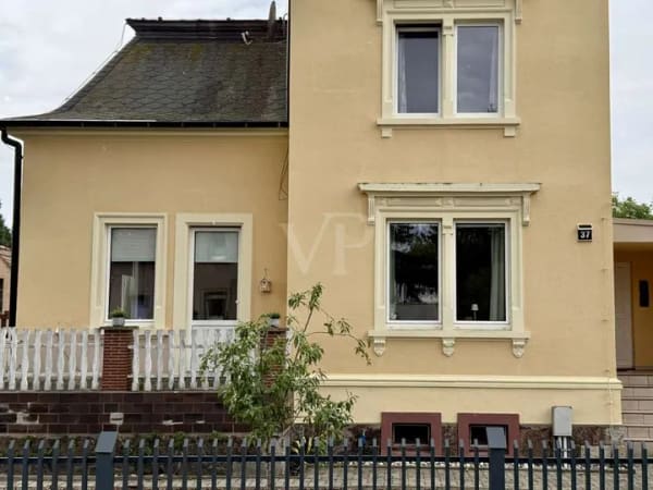 Immobilie in Weinböhla - Ein Zuhause mit Charakter – stilvolles Einfamilienhaus mit schönem Grundstück in Weinböhla - Bild 4