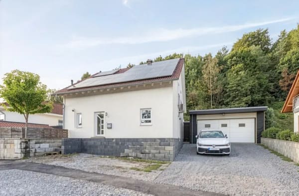 Immobilie in Mehlbach - Mehlbach: Ruhig gelegenes Einfamilienhaus mit viel Platz zum Entfalten - Bild 0