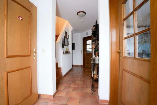Immobilie in Hülsede - Ihr neues Zuhause in Lauenau - Reihenendhaus mit Vollkeller, Terrasse & Carport - Bild 1