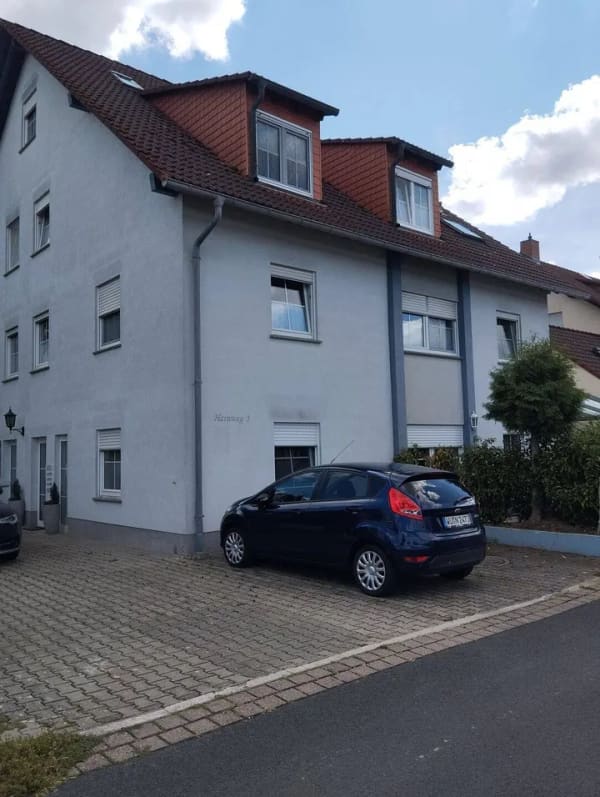 Immobilie in Remlingen - Stilvolles Mehrfamilienhaus als solide Kapitalanlage - Bild 1