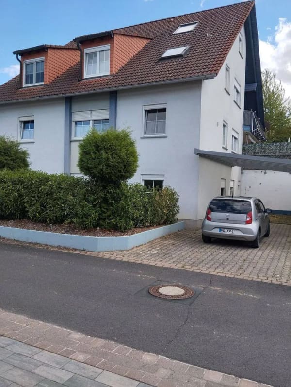 Immobilie in Remlingen - Stilvolles Mehrfamilienhaus als solide Kapitalanlage - Bild 2