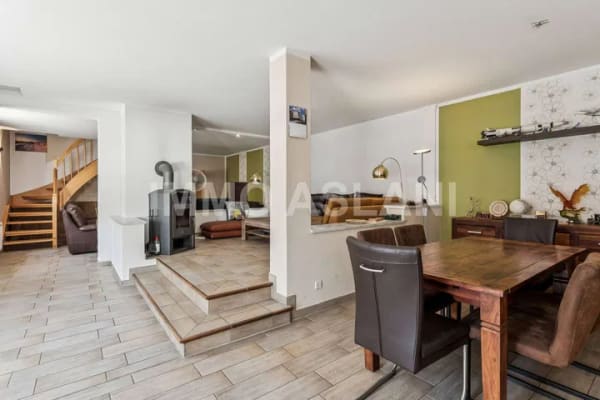 Immobilie in Markranstädt - Raum für große Pläne - EFH in Großlehna: 284m² Wohnen, 387m² Nutzfläche, Kamin und großer Hofbereich - Bild 0